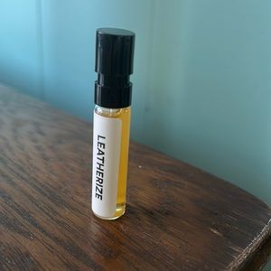 D.S. & Durga Leatherize perfume sample